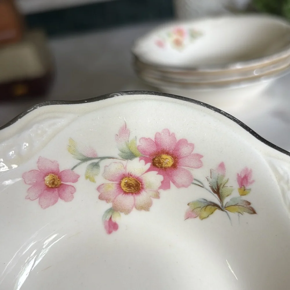 Homer Laughlin Virginia Rose Cups, Saucers and Bowls - Picture 5 of 12